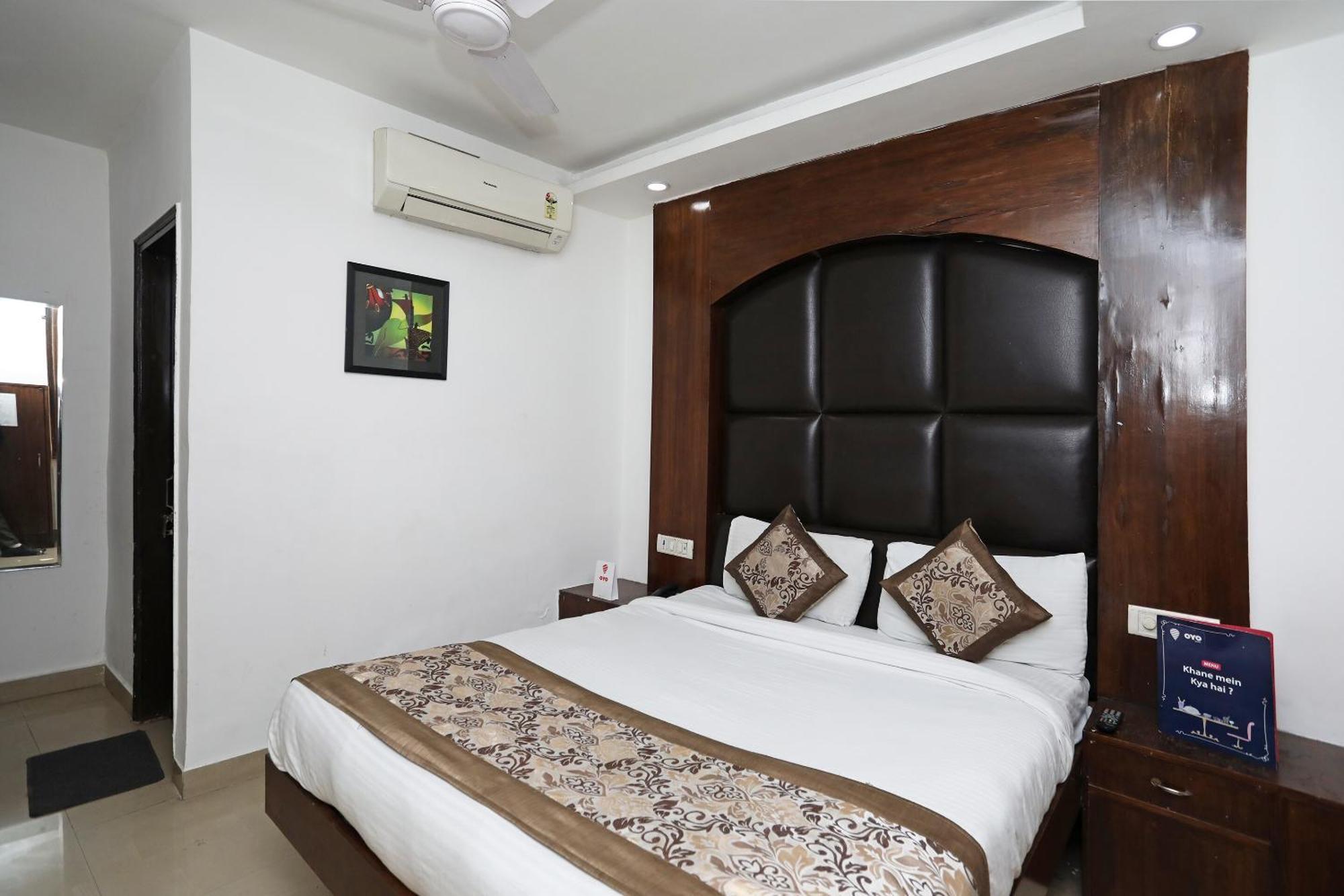 Hotel O Cg International Ню Делхи Екстериор снимка